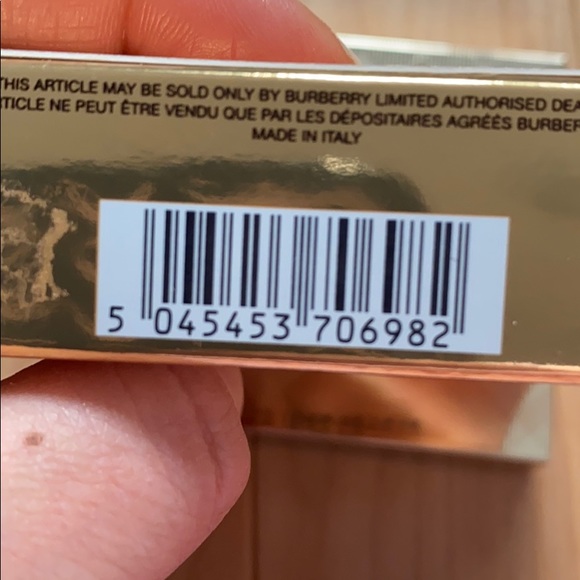 Burberry gold glow fragranced luminising powder - Picture 4 of 4